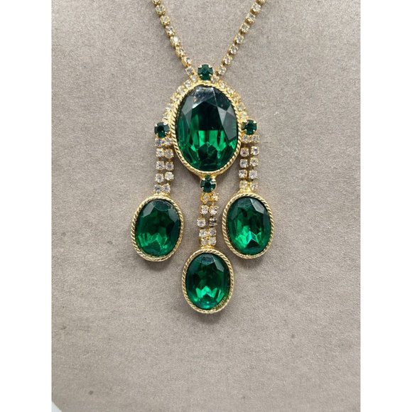 Rhinestones & Green Emerald Glass Stones Necklace Clear & Green Prong Set Stones - Picture 6 of 9